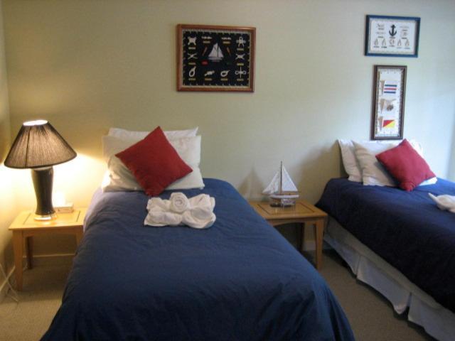 The Lodge At Weir'S Beach Metchosin Værelse billede