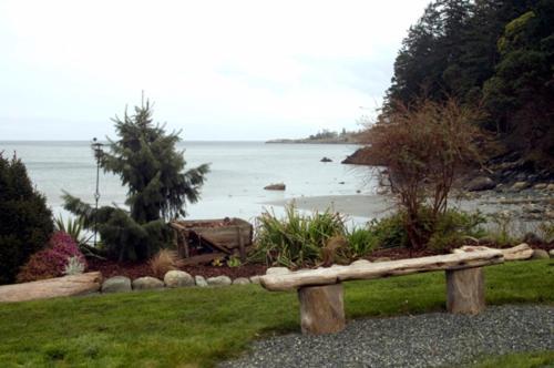 The Lodge At Weir'S Beach Metchosin Eksteriør billede